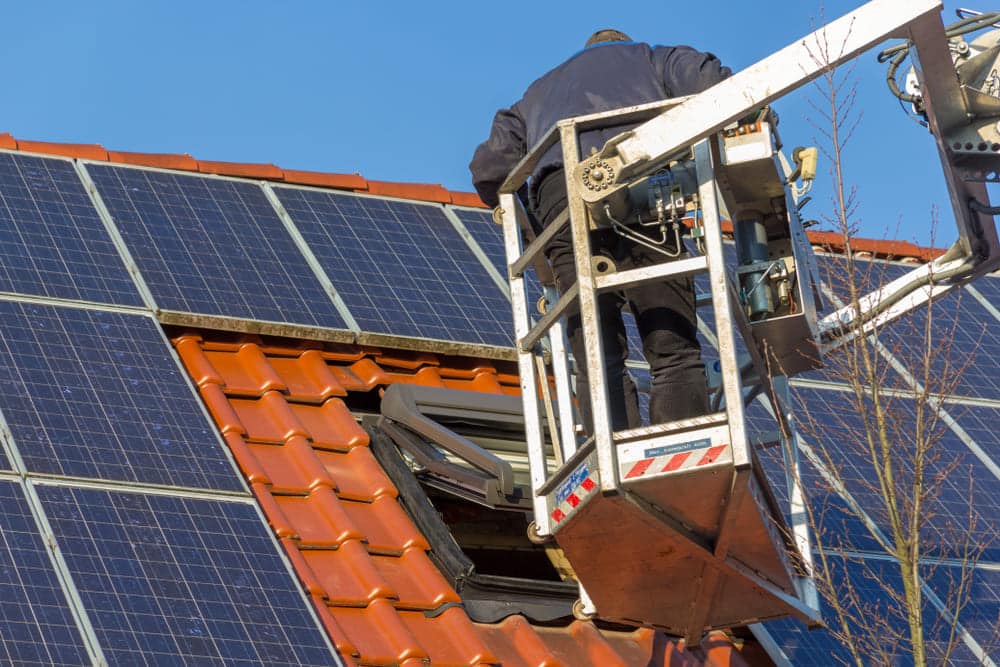 Retirer ses panneaux solaires du toit